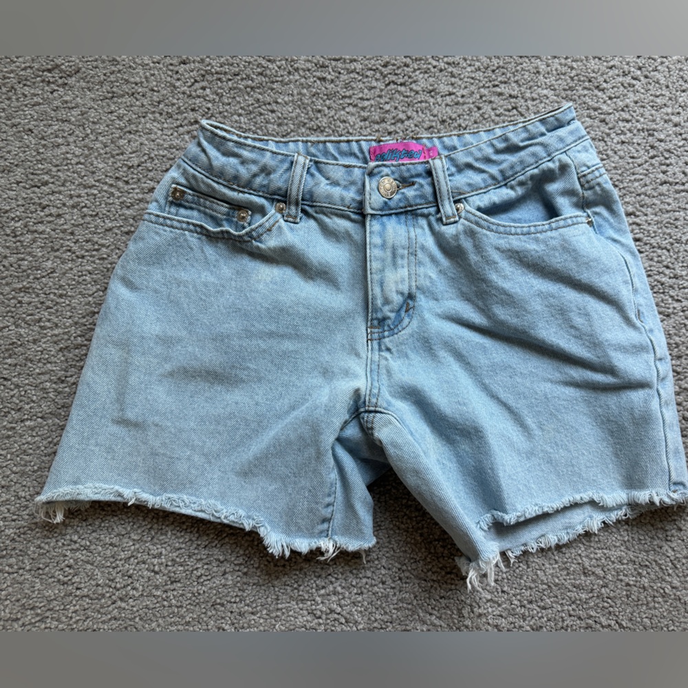 Edikted Light Wash Denim Cutoff Shorts